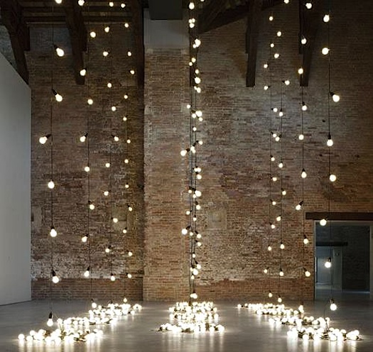 15 Elegant Decorating Ideas With String Lights
